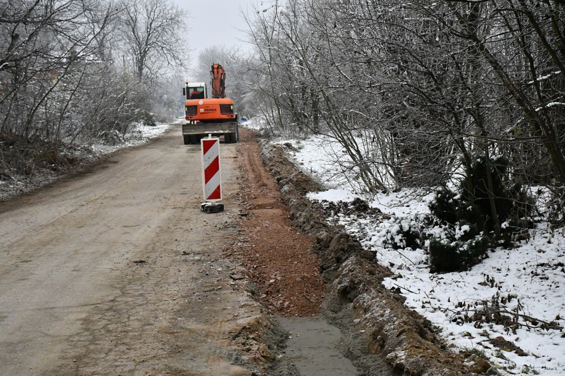 Remont Drogi Powiatowej W Brzuchani I Inne Zadania Drogowe Na Koniec