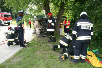 Pozorowany wypadek samochodowy