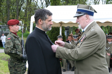 Odznaczenie ks. Krzysztofa Gałeckiego