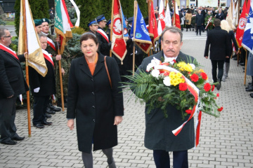 Wicemarszałek Wojwództwa Wojciech Kozak i Sekretrz Powiatu Maria Sztuk