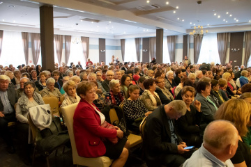 publiczność operetkowa w hotelu Dosłońce