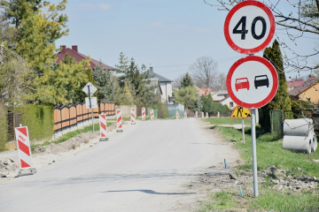 Przebudowa drogi powiatowej w Moczydle w gminie Książ Wielki