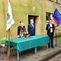 Przewodniczący Rady Powiatu Krzysztof Świerczek na inauguracji roku szkolnego w ZS Nr 2