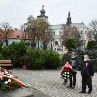 Radny Powiatowy Paweł Janicki, dyr. SOSW Zagorzyce Wojciech Pengiel i Aleksander Wykrzurz - przedstawiciele PiS Miechów oraz SKOUP 