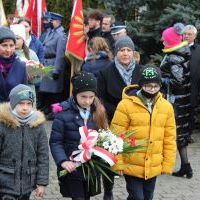 Najmłodsi uczcili pamięć poległych w bitwie miechowskiej 159 lat temu