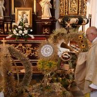 Poświęcenie wieńców dożynkowych w Książu Wielkim