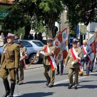 Przemarsz w Rynku w Miechowie z okazji Święta Wojska Polskiego 2022