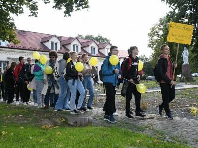 20. Pola Nadziei w Miechowie - przemarsz z Kaplicy Hospicjum