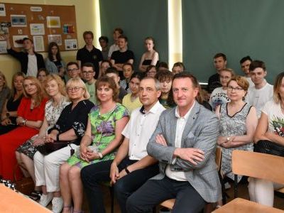 Otwarcie nowej pracowni chemicznej w LO Miechów