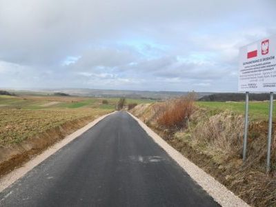 Remont drogi powiatowej w Rędzinach Zbigalskich z dofinansowaniem z tzw. 
