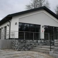Nowa siedziba Wydziału Komunikacji Starostwa w Miechowie przystosowana dla niepełnosprawnych