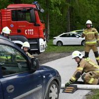 Przejazd pojazdu nad wężem strażackim