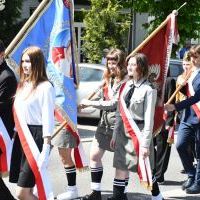 Miechowskie Święto Uchwalenia Konstytucji 3 Maja - poczty sztandarowe ze szkół