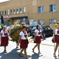 Korowód dożynkowy - parada wieńców