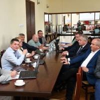 Spotkanie robocze z projektantami rozwiązań infrastrukturalnych w strefie gospodarczej w Gminie Książ Wielki