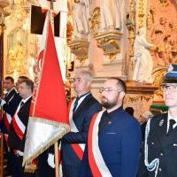 VII Miechowskie Dni Jerozolimy - poczet sztandarowy Starostwa Powiatowego